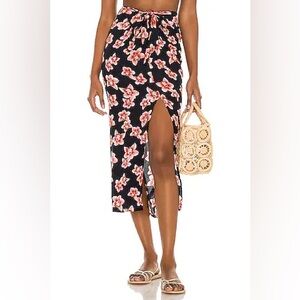 NWT ACACIA Rumi Silk Stretch Skirt in Isle